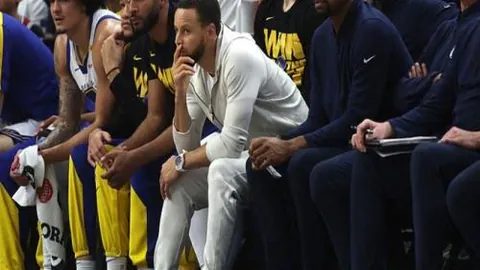 VAR争议导致萨尔进球被判无效，比赛遭“扼杀”，无奈承受后果